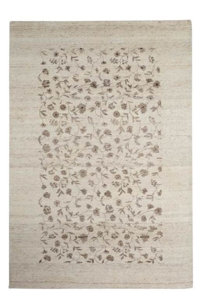 Natur-Pur Teppich beige/sand, handgeknüpft aus sardischer Wolle mit floralem Mittelfeld, Draufsicht